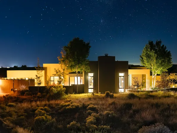 140 Calle Ventoso W, Santa Fe, NM 87506