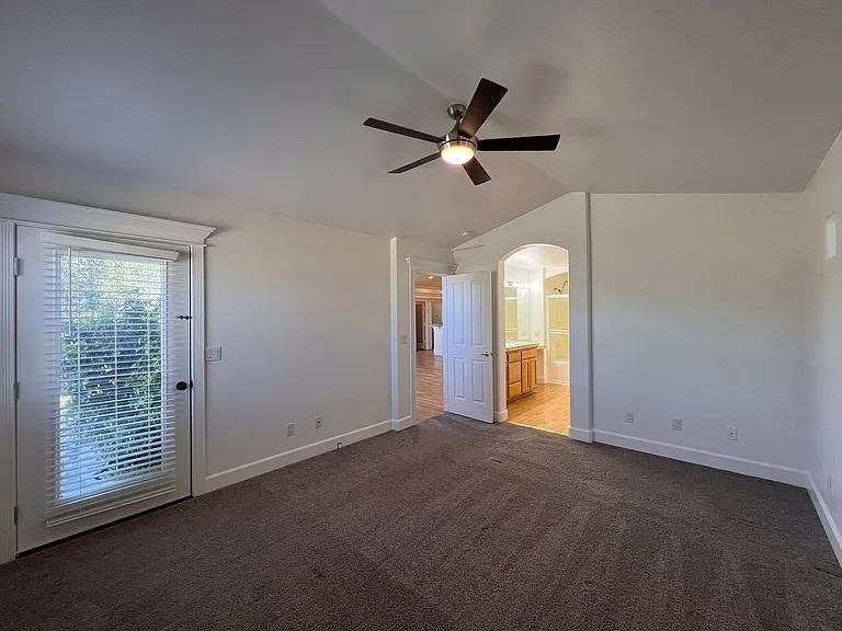 588 Wedge Ln — Photo 18