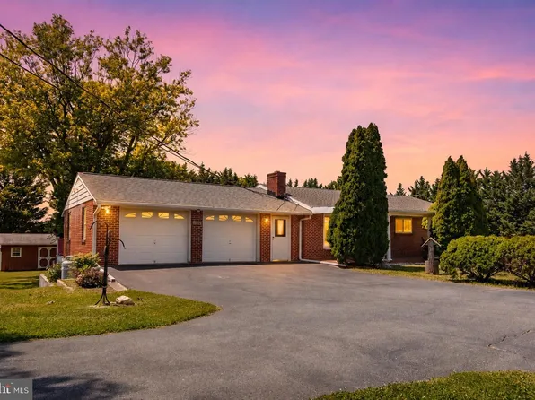 8418 Mapleville Rd, Boonsboro, MD 21713