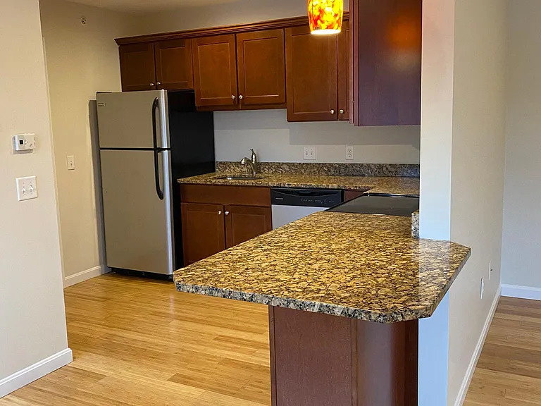 821 Court St — Photo 1