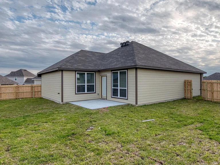 2202 John Ross Ct — Photo 13