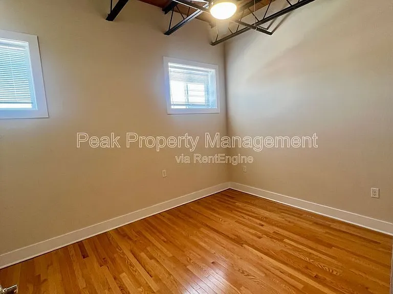 2709 W Broad St #1 — Photo 3
