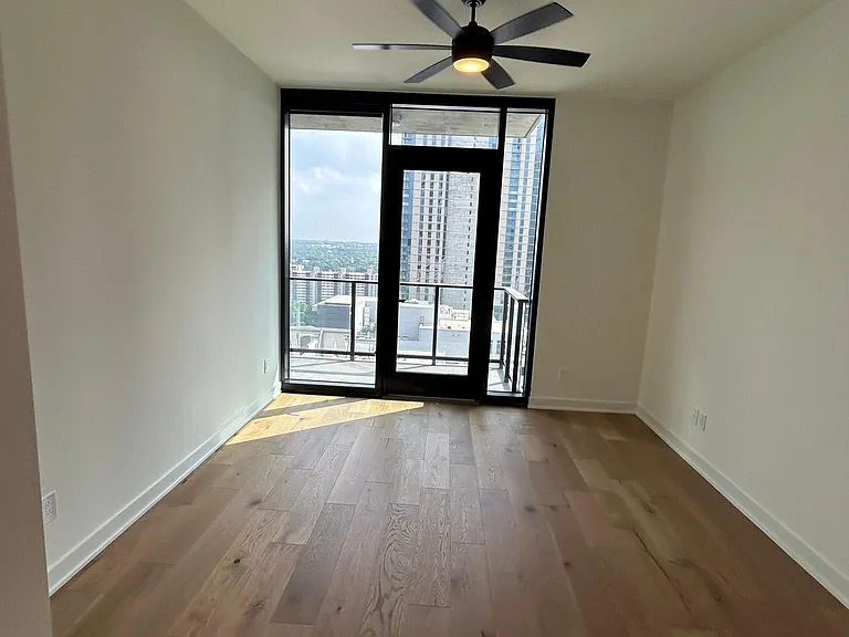 East Ave — Photo 1