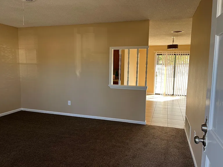 610 Swinging Spear Rd — Photo 2