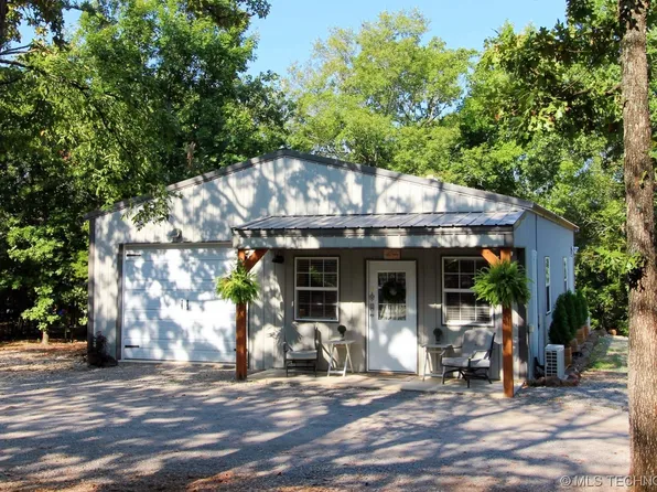 32201 S Hickory Dr, Cookson, OK 74427