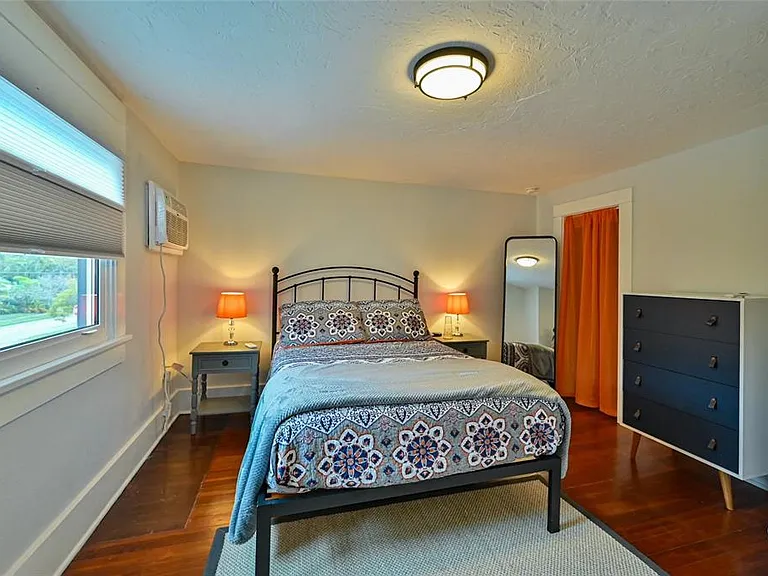 2408 Hillview St — Photo 18