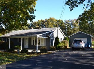 300 Pleasent View Dr, Etters, PA 17319