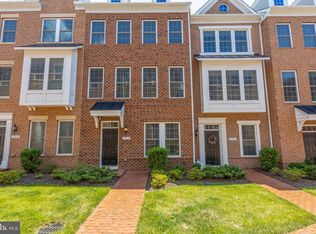 292 Wood Trestle Ter SE, Leesburg, VA 20175