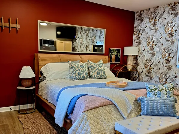 416 S Royal Ave, Front Royal, VA 22630