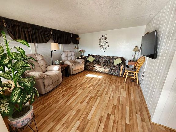 4th image of 10442 N Frontage Rd #81