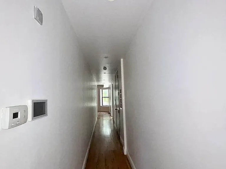70 Herkimer St #4 — Photo 13
