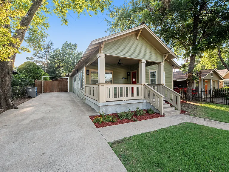 807 Hollywood Ave — Photo 37
