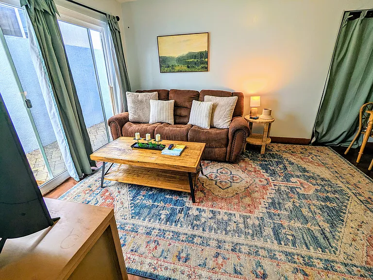 307 Holly St #2 — Photo 4