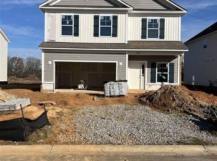 2944 Wild Turkey Dr, Effingham, SC 29541