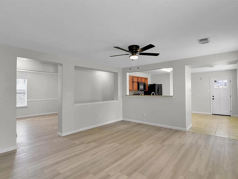 6507 Bluestone Springs Ln — Photo 2