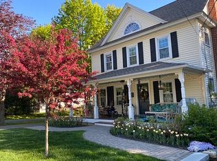 97 York St, York, ME 03909