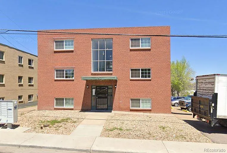 197 E Powers Ave #11