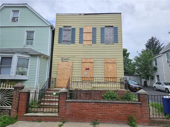1719 Barnes Avenue, Bronx, NY 10462