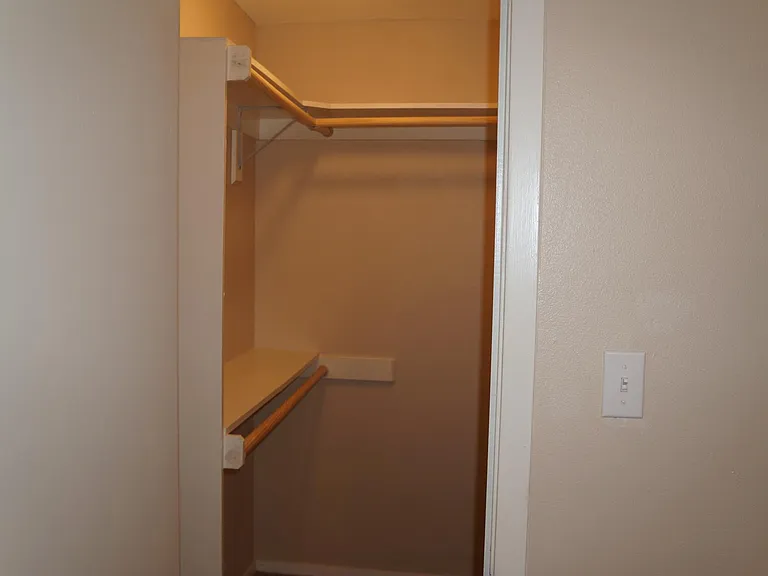 5428 Topper Dr — Photo 12