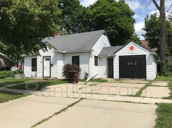 909 Douglas St, Mount Pleasant, MI 48858