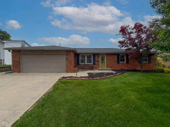 2933 Fairlawn Dr, Columbus, IN 47203