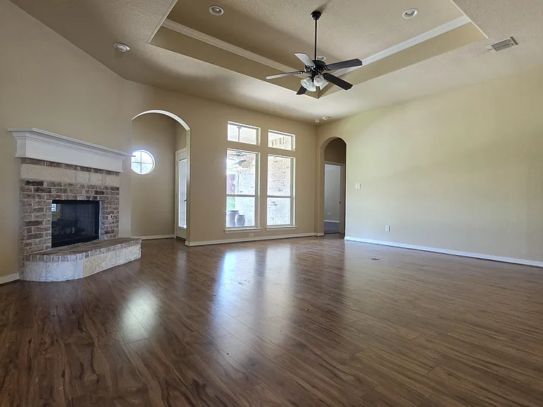 828 Big Willow Dr — Photo 4