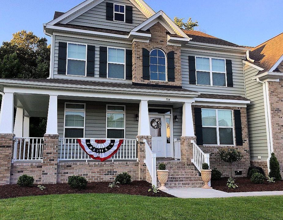 704 Greenfield Lane