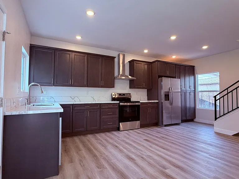 5666 Campanile Way — Photo 4