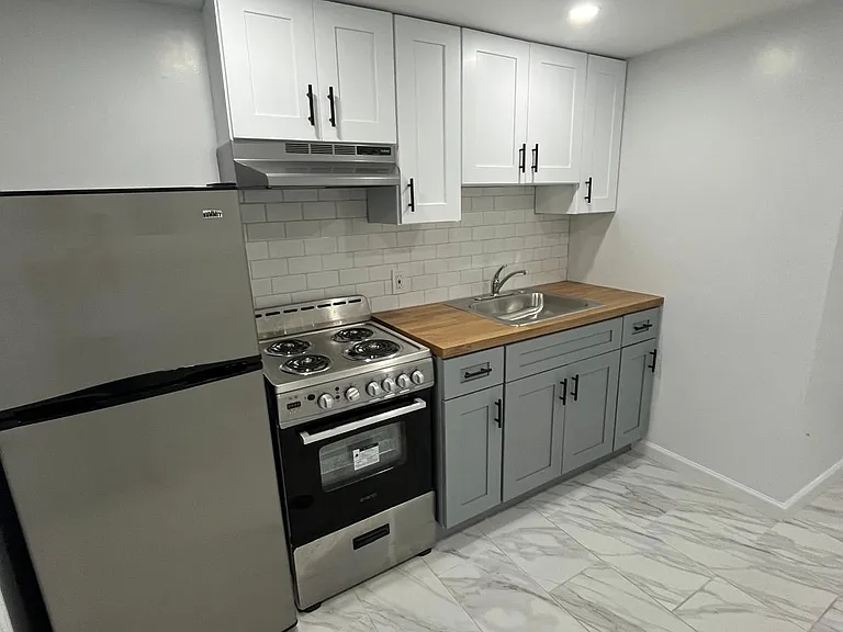 1011 Rosalie St — Photo 8