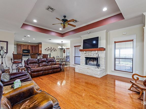 2nd image of 3022 Venado Ct