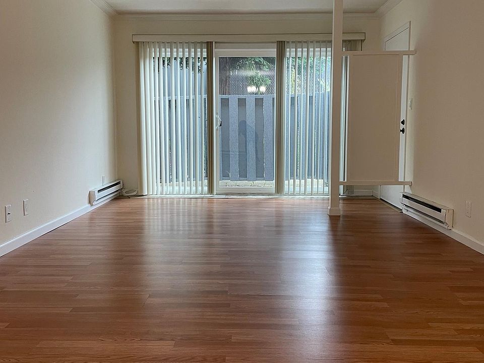 1st image of 2207 Hastings Dr #78
