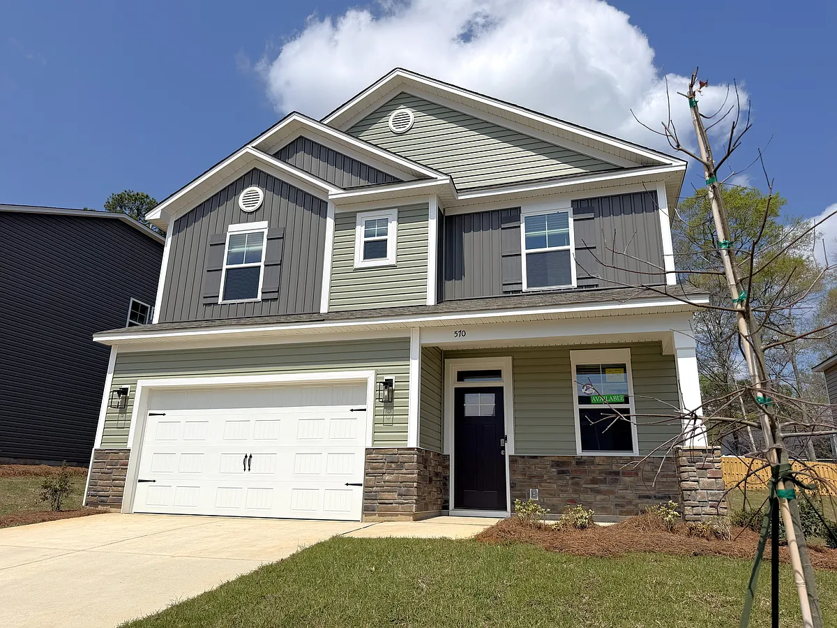 Building Photo - 570 Griffon Dr