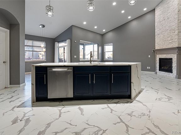 3rd image of 5019 Thistle Drive