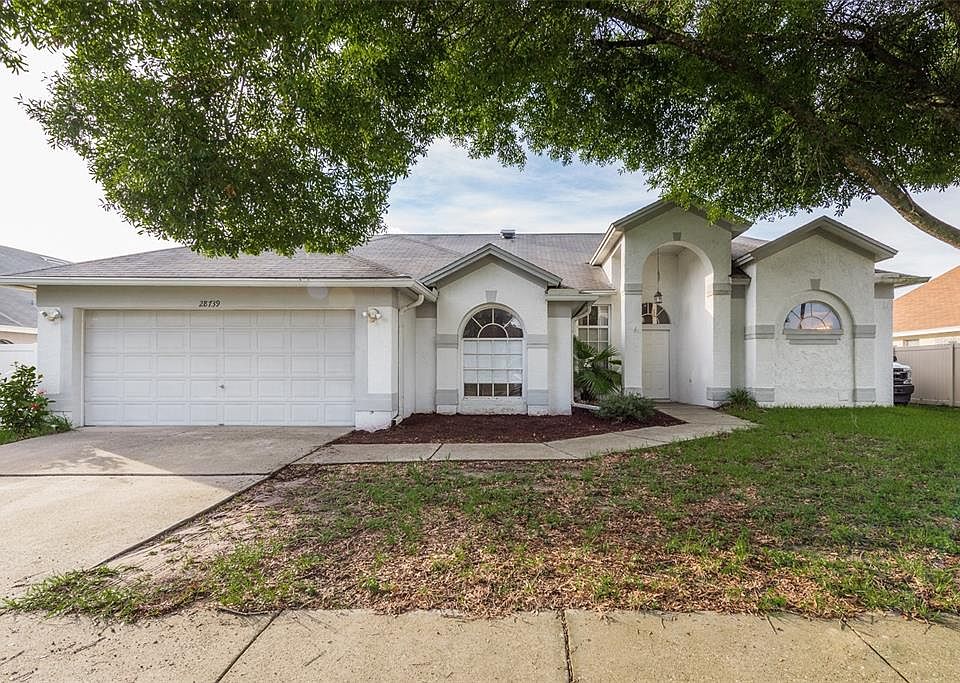 1st image of 28739 Cottagewood Dr