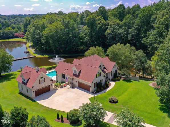 134 Lake Point Dr, Clayton, NC 27527