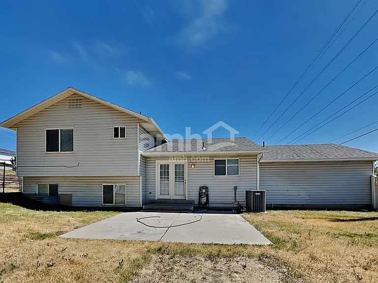 1188 W 1420 N — Photo 21