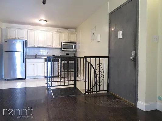 Rented by Rennit Inc. | media 21