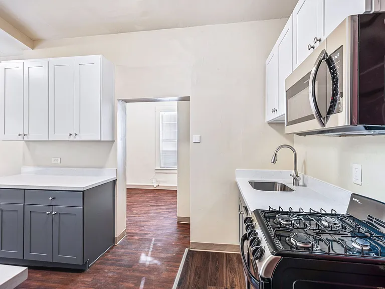 Abbey Park Apartments — Photo 10