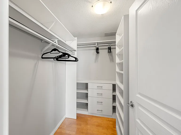 510 1st Ave #1502 — Photo 36