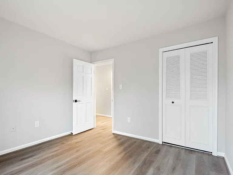 10106 Bosworth Ct — Photo 26