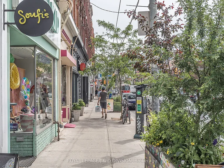 640 Adelaide St W — Photo 32