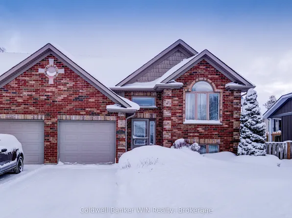 116 Church St N, Wellington North, ON N0G 2L2