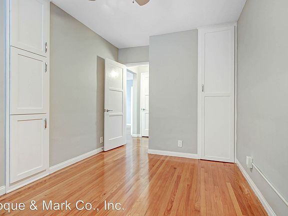 5th image of 2075 Penmar Ave