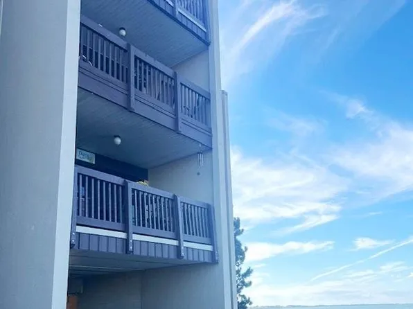 1803 E Perry St APT 36, Port Clinton, OH 43452