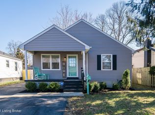 8908 Prospect St, Lyndon, KY 40242