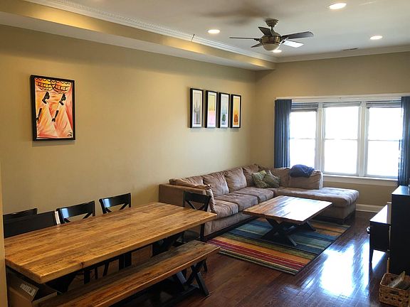 2nd image of 5700 N Clark St #2