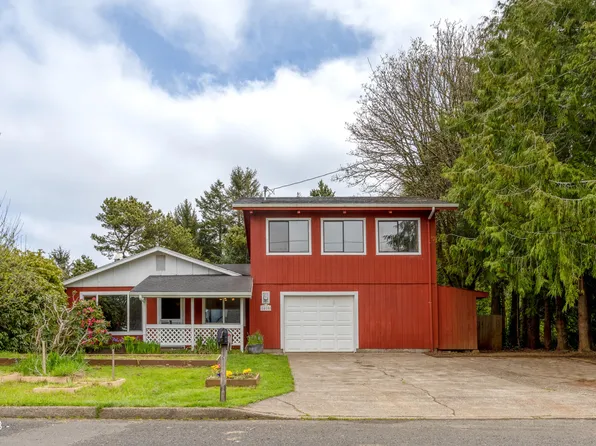 1010 NE Fogarty St, Newport, OR 97365