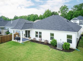 450 Summer Ranch Dr, Fuquay Varina, NC 27526