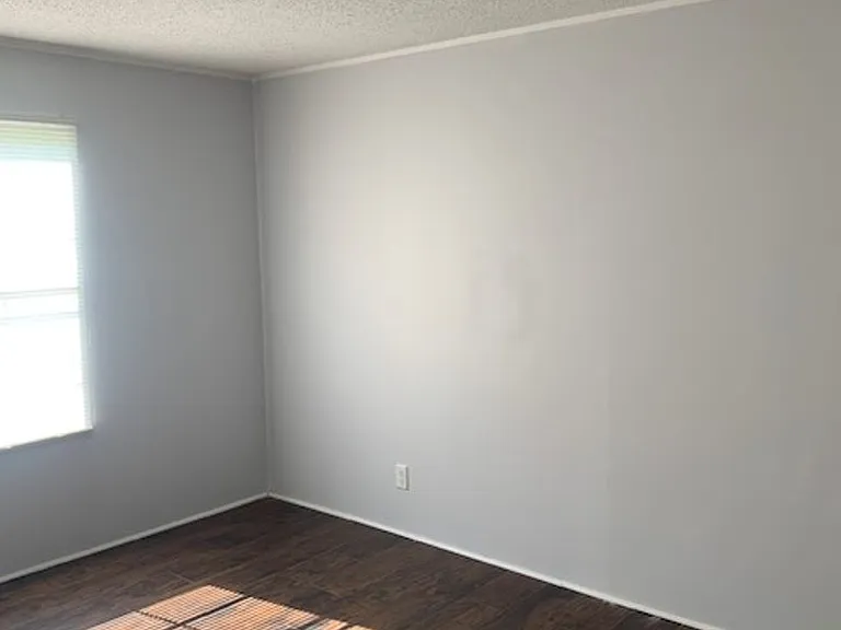 259 Casual Dr — Photo 4