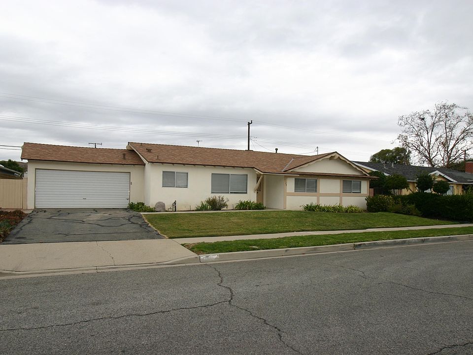 1st image of 3109 Michael Dr